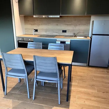 Les Du Manoir 2 * Le Manoir (Calvados)