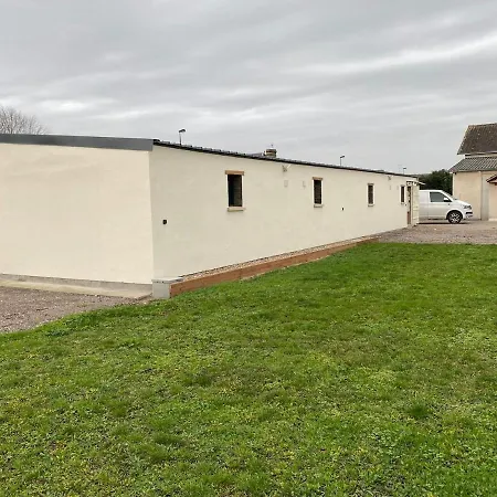 Les Du Manoir 2 Nyaraló *