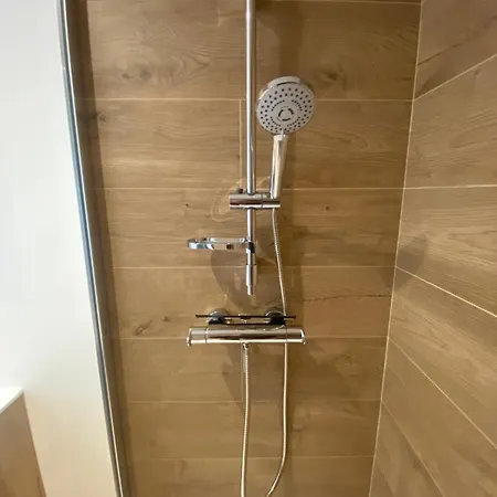 Les Du Manoir 2 Nyaraló