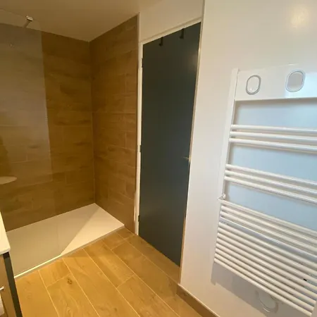 Les Du Manoir 2 Nyaraló