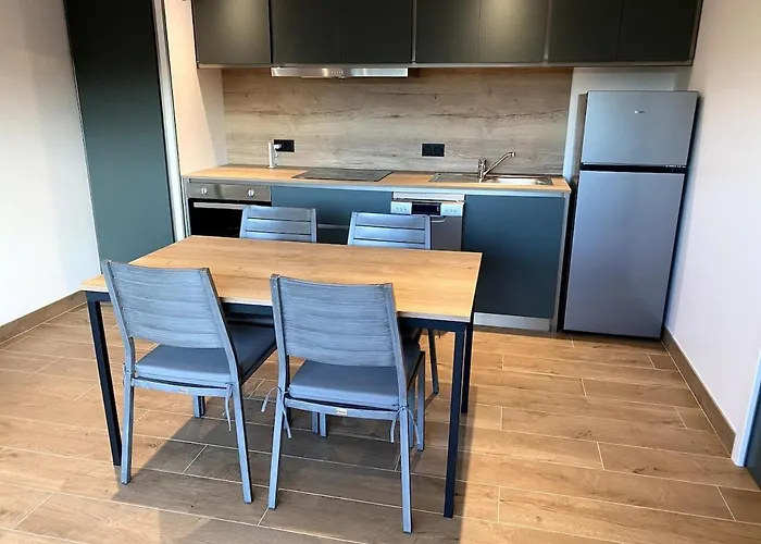 Les Du Manoir 2 * Le Manoir (Calvados)